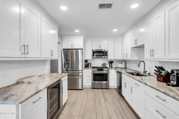 324 Deuce Drive, Wall, NJ 07719