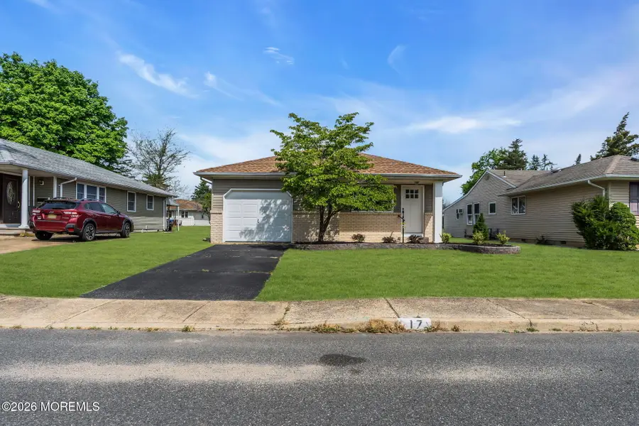 17 Margarita Street, Toms River, NJ 08757 - #3