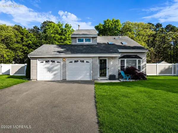 176 Liberty Bell Road, Toms River, NJ 08755