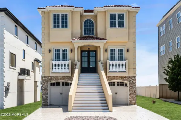 657 Bayview Drive, Toms River, NJ 08753