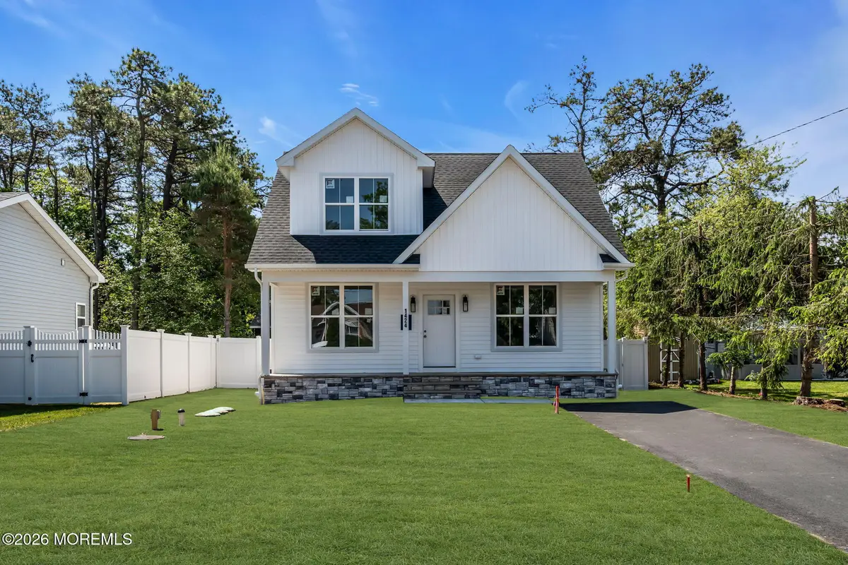 1424 Eighth Avenue, Toms River, NJ 08757 - #1