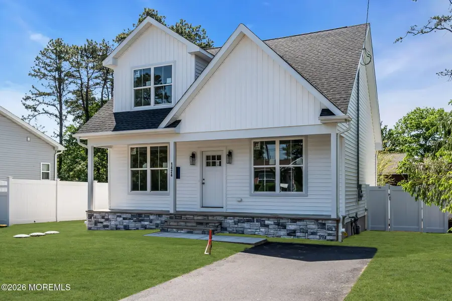 1424 Eighth Avenue, Toms River, NJ 08757 - #3