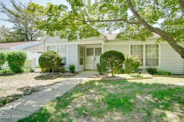660B Pulham Court, Manchester, NJ 08759