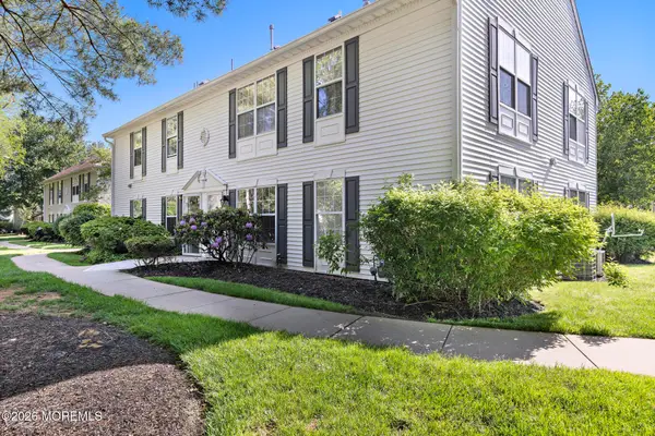 19 Parker Pass, Colts Neck, NJ 07722