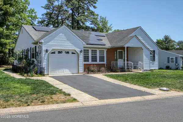 3 Amesbury Road, Whiting, NJ 08759