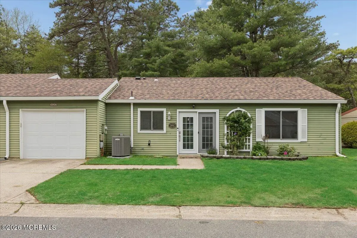 690A Friar Court, Manchester, NJ 08759 - #1