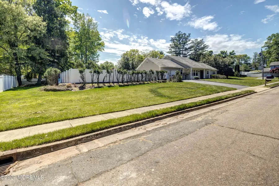 25 Mccue Road, Morganville, NJ 07751 - #3
