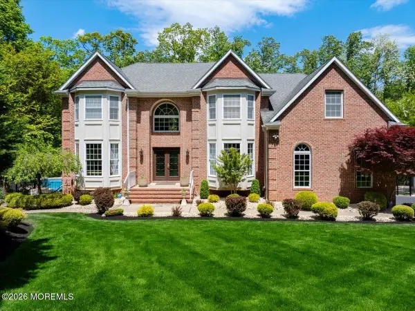 7 Highpoint Road, Holmdel, NJ 07733