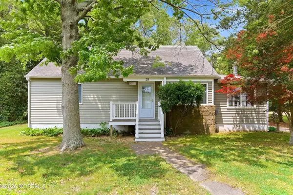 28 Pennsylvania Avenue, Waretown, NJ 08758