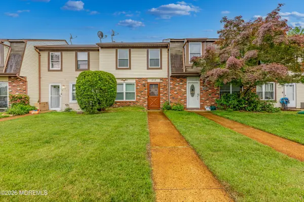 212 Greenwood Loop Road, Brick, NJ 08724