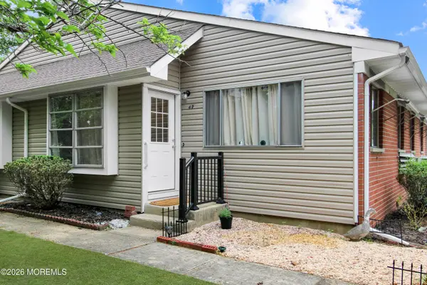 4d Potomac Lane, Whiting, NJ 08759