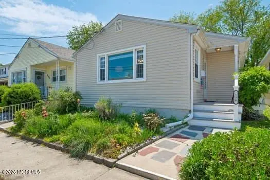 136 Inskip Avenue, Ocean Grove, NJ 07756