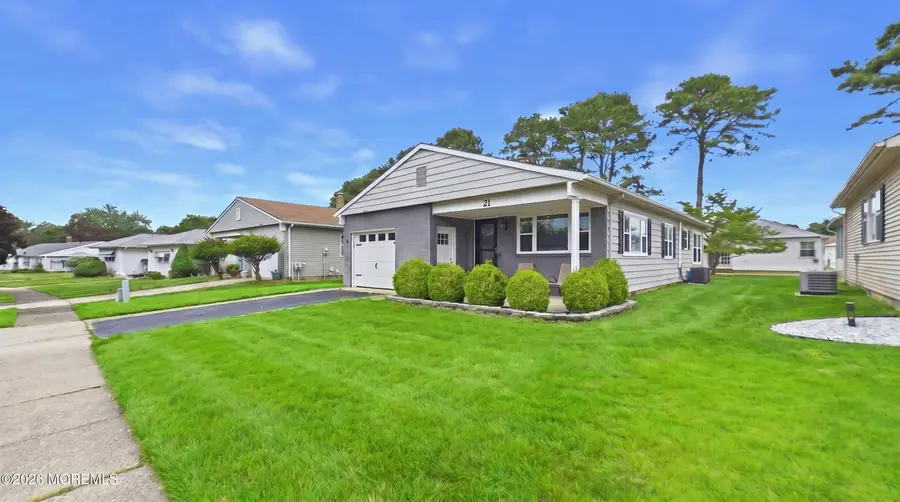 21 Templeton Street, Toms River, NJ 08757 - #3