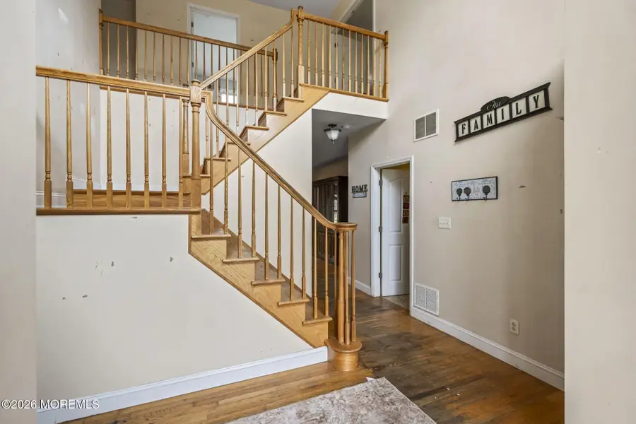 528 Vanderbilt Avenue, Bayville, NJ 08721 - #3