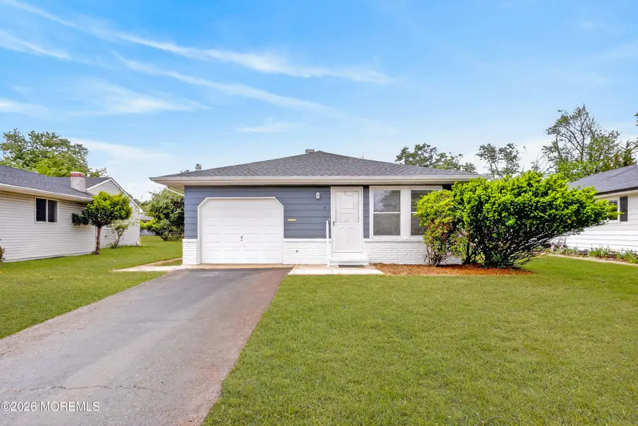 7 Bonasse Street, Toms River, NJ 08757 - #2
