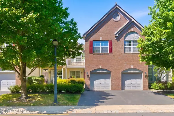 113 Persimmon Lane, Holmdel, NJ 07733