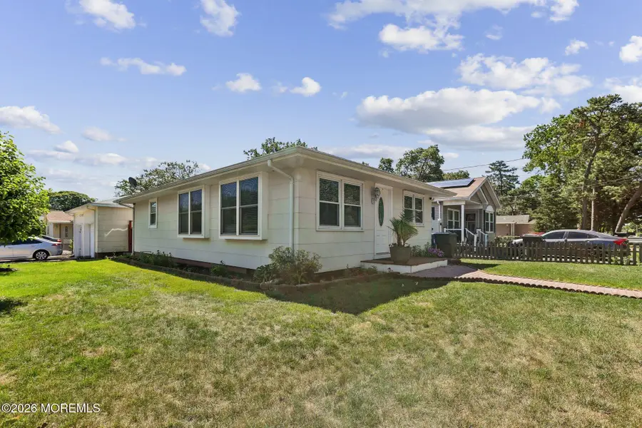 525 Jackson Avenue, Brick, NJ 08723 - #2