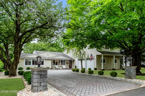 100 Westend Avenue, Shrewsbury Boro, NJ 07702