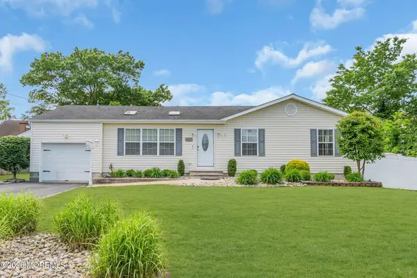 1424 Madison Avenue, Toms River, NJ 08757