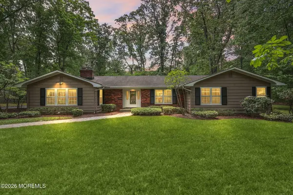 3 Warren Drive, Marlboro, NJ 07746