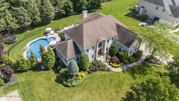 26 Whirlaway Drive, Tinton Falls, NJ 07724