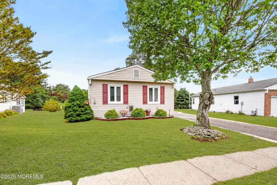 25 Plymouth Drive, Toms River, NJ 08757 - #3
