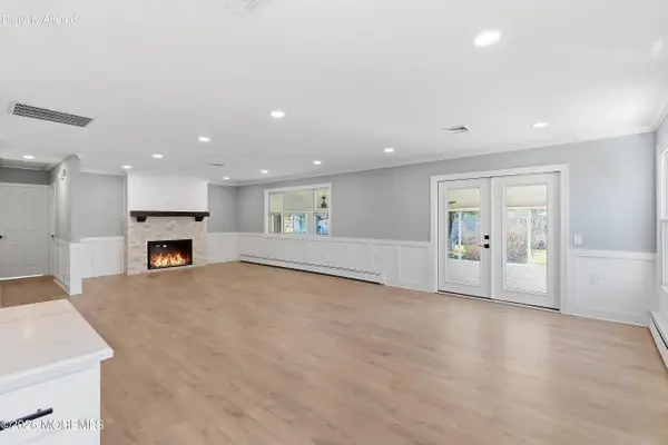 70 Innsbruck Drive, Toms River, NJ 08757