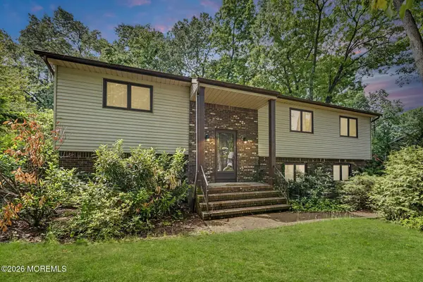 68 Yellow Brick Road, Wayne, NJ 07470