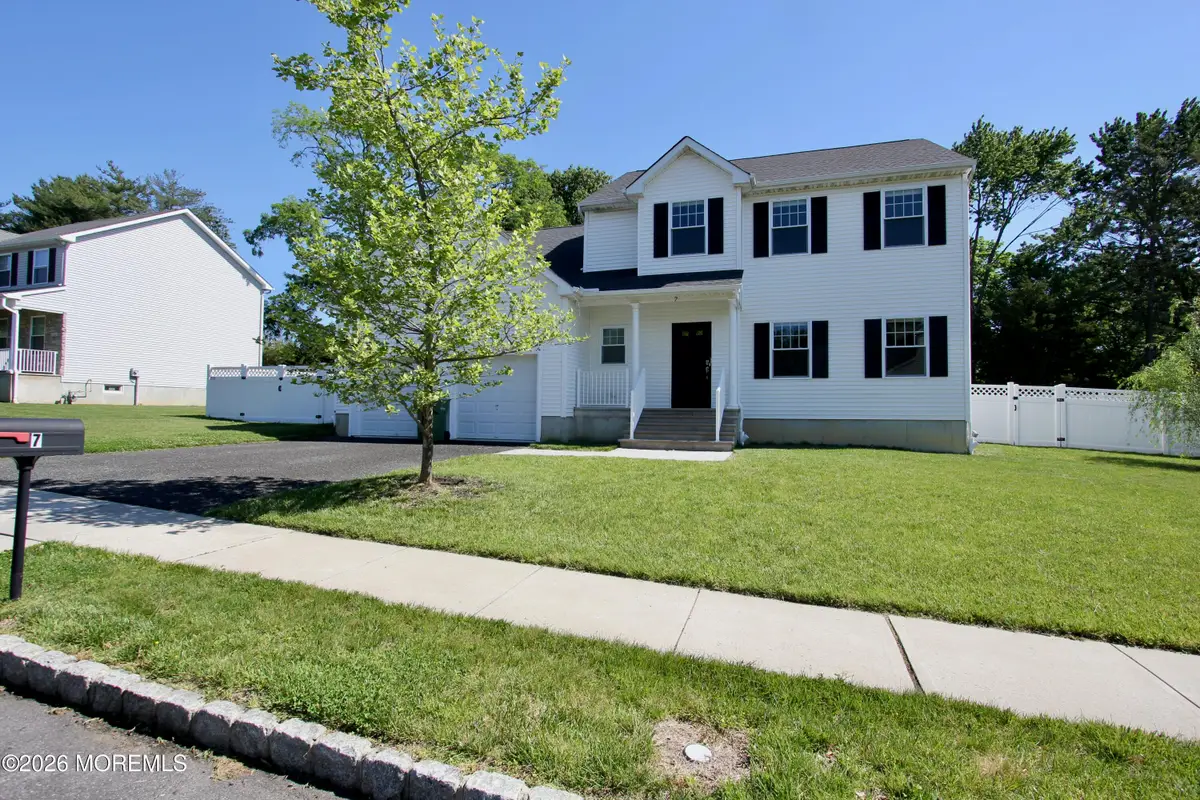7 Victoria Lane, Neptune, NJ 07753 - #1