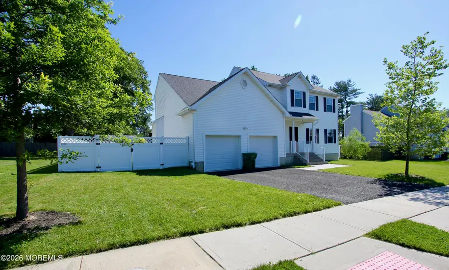 7 Victoria Lane, Neptune, NJ 07753 - #2