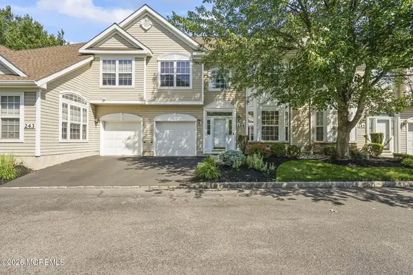 244 Shinnecock Drive, Manalapan, NJ 07726