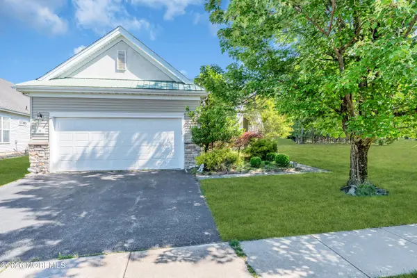 18 Hatteras Way, Barnegat, NJ 08005