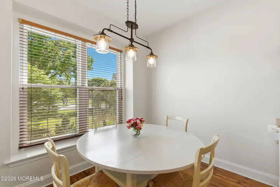 10 Ravenwood Court, Freehold, NJ 07728 - #2