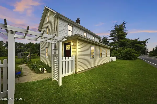 884 Monmouth Road, Cream Ridge, NJ 08514