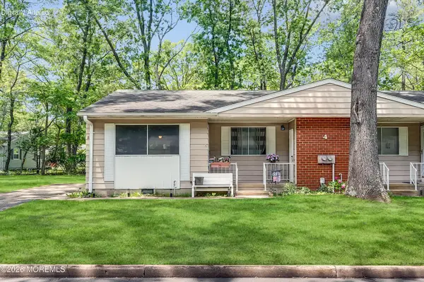 4 Indiana Way #B, Whiting, NJ 08759