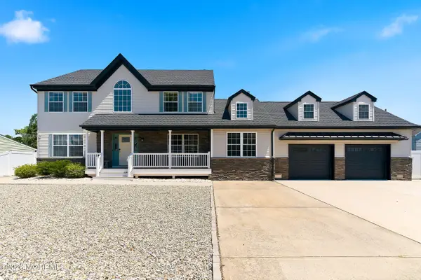 108 Tiller Drive, Toms River, NJ 08753