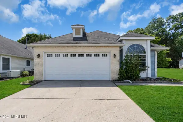 1417 Burr Oak Road, Toms River, NJ 08755