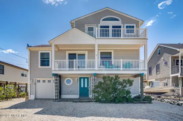 20 Carroll Avenue, Tuckerton, NJ 08087