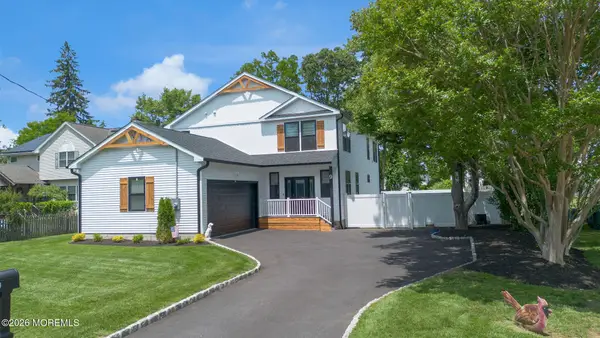 9 Pica Place, Tinton Falls, NJ 07724