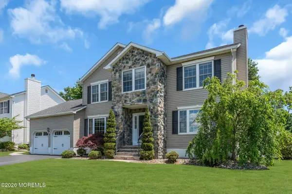 30 Deborah Lane, Howell, NJ 07731