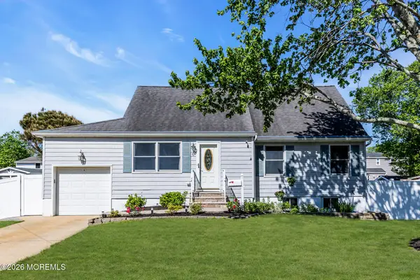 6 Virginia Avenue, Hazlet, NJ 07730