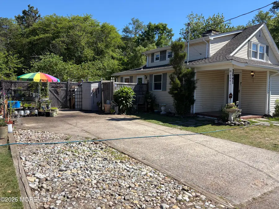 2041 8th Avenue, Toms River, NJ 08757 - #2