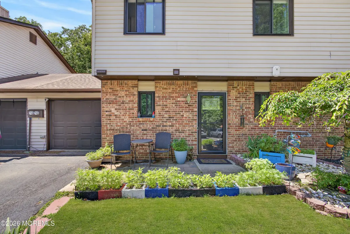 6 Swan Road #1000, Howell, NJ 07731 - #1