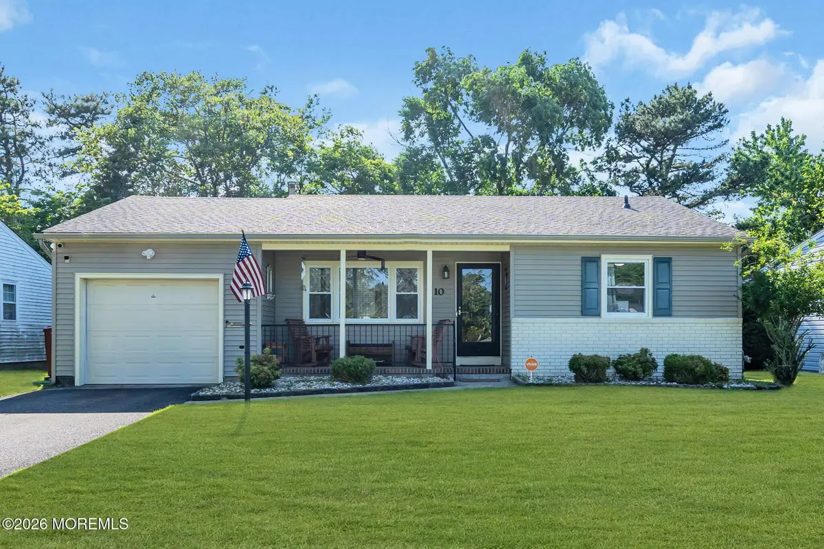 10 York Street, Toms River, NJ 08757 - #1
