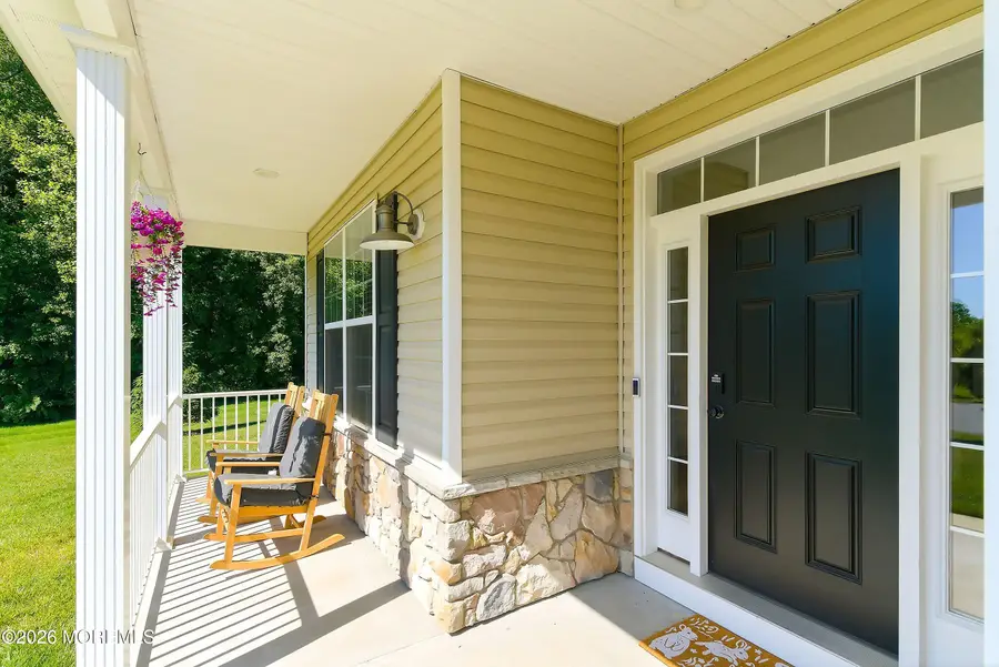 11 Rolling Meadows Court, Cream Ridge, NJ 08514 - #3