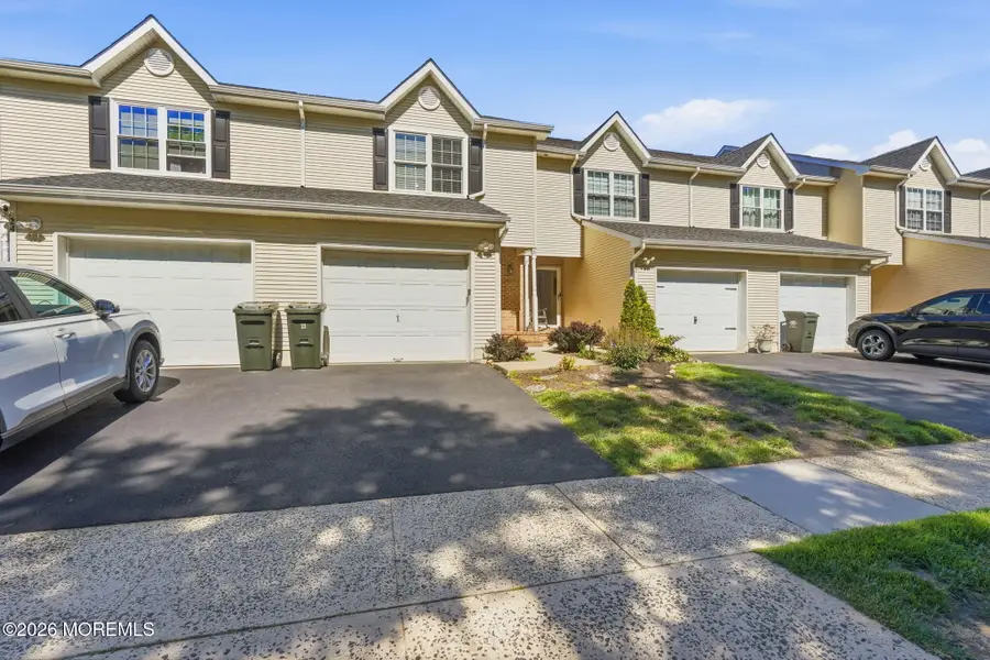 23 Lucia Court, Aberdeen, NJ 07747 - #2