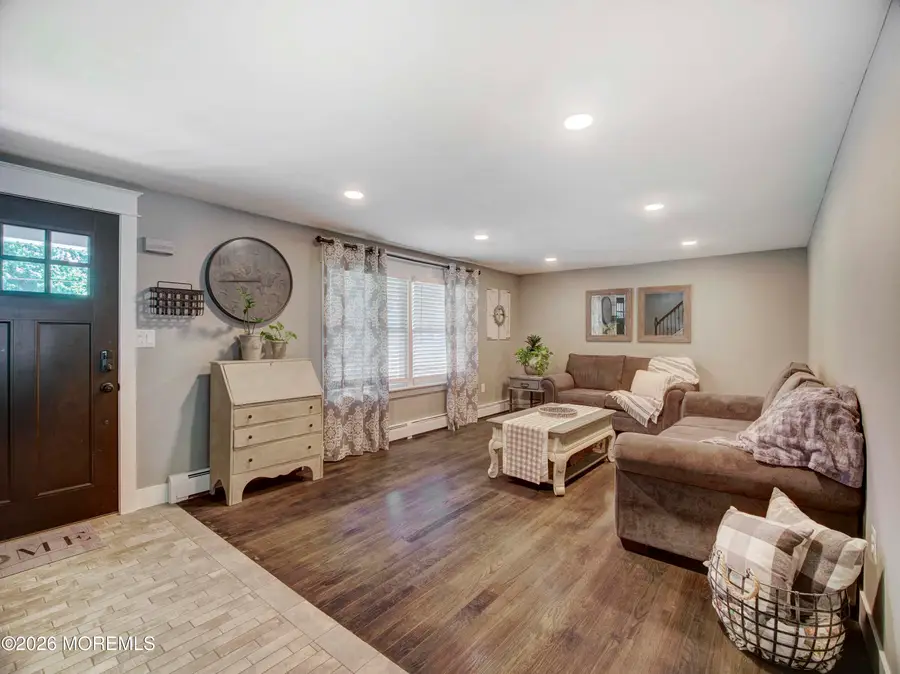20 Richard Road, Farmingdale, NJ 07727 - #2
