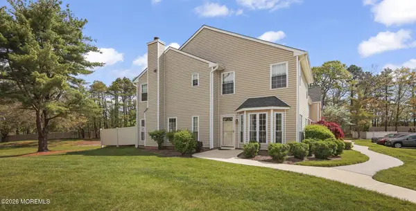 33 Culford Place, Morganville, NJ 07751
