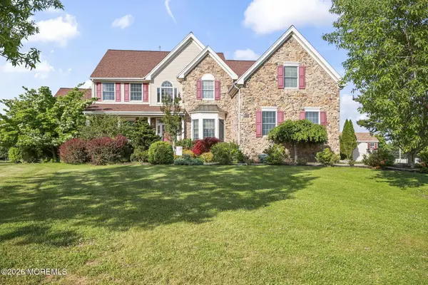 19 Chambry Court, Freehold, NJ 07728