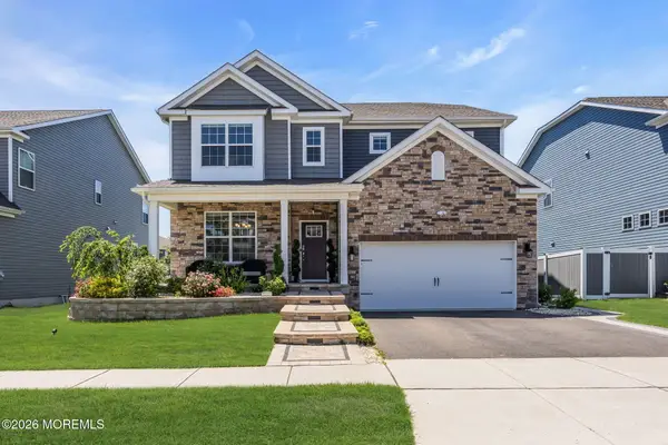 99 Bennet Lane, Manahawkin, NJ 08050